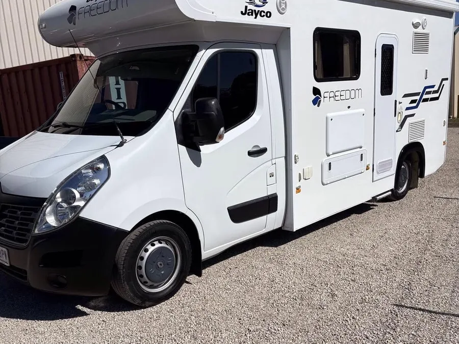Front of a Jayco Freedom motorhome after detailing